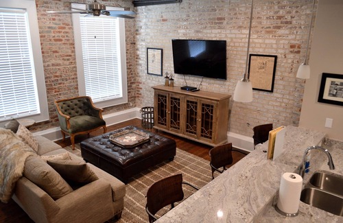 Central Business District Condo | 1890-1930 Historic Politics Themed condo, 2 blocks from French Quarter