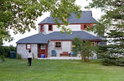 Bailey Island Cottage | 1890 Summer Cottage on an Ocean Bluff