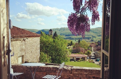 Puy-l'Eveque House | 18th and 19th century mansion in the heart of the Cahors vineyard