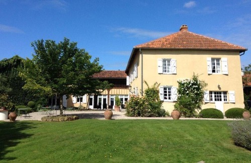 Puydarrieux House | 18th C Farmhouse Surrounded by Countryside, with heated Pool & Mountain Views.