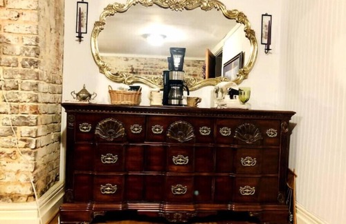 Historic District Apartment | 18th Cent. Charm in Historic Downtown Annapolis