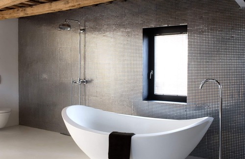 Seva House | 18th century designer villa with garden, small pool and views of the countryside