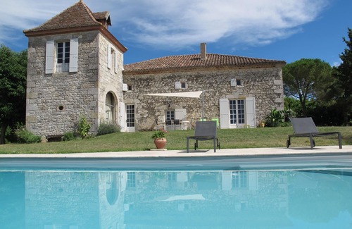 La Romieu House | 18th century Gersoise house, secluded, swimming pool, wooded grounds