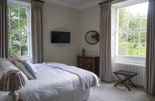 Louth Bed & Breakfast | 18th Century House surrounded by beautiful views, providing outstanding luxury