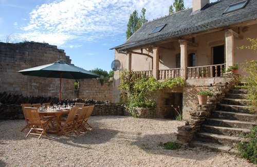 Ginals House | 18th Century House beside the ruins of a medieval castle