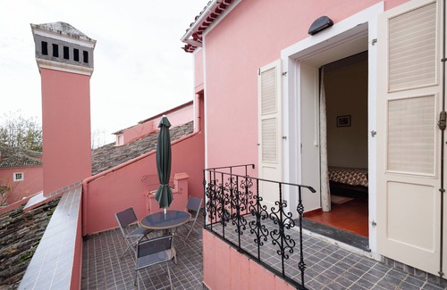 Maia Villa | 18th Century Private Villa