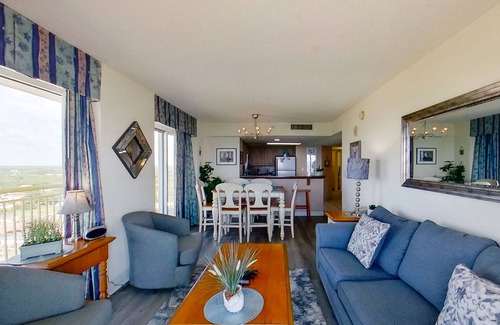 Crescent Beach Condo | 18th floor oceanfront condo w/balcony, shared hot tub, free WiFi, shared pool
