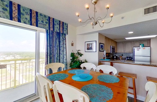 Crescent Beach Condo | 18th floor oceanfront condo w/balcony, shared hot tub, free WiFi, shared pool