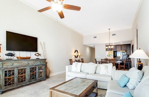 Navarre Beach Condo | 18th Floor Ocean View Condo with Private Washer/Dryer, Fast WiFi, and Central AC