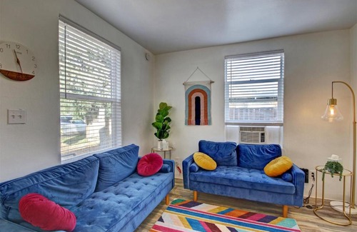 North End Apartment | 18th Street A