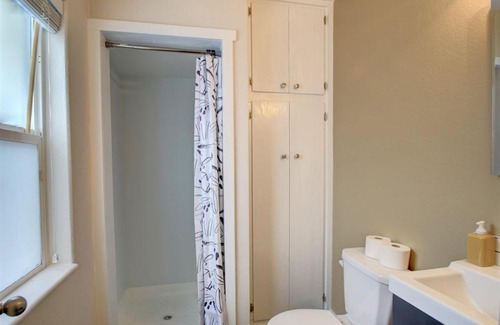 North End Apartment | 18th Street C