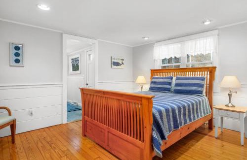 West Harwich House | 19 Burton Avenue West Harwich - - Lobsta House