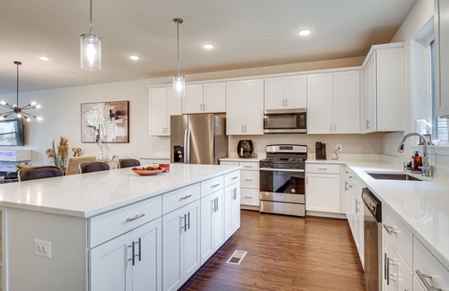 Fort Meade House | 19 Mi to Baltimore: Townhome in Maryland City