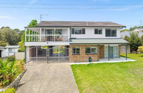 Dalmeny House | 19 Mort Avenue - Dalmeny Lakeside