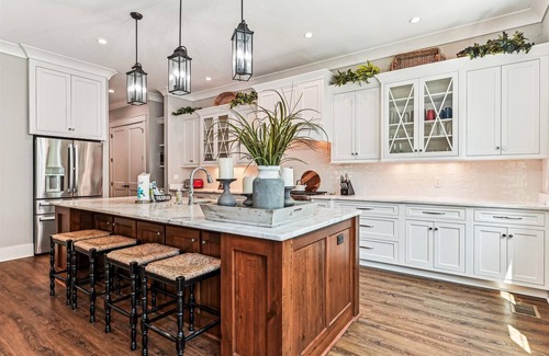 Folly Field House | 19 Sand Dollar, Luxury 2nd Row Home, Chefs Kitchen, Pool, Free Golf