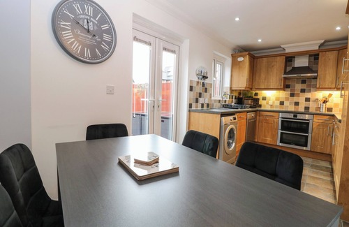 Hemsby Cottage | 19 Stablefield Way