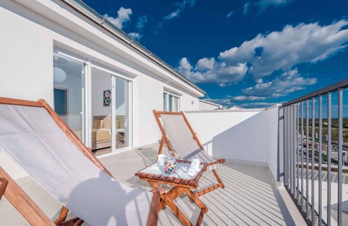 Debeljak Villa | 190 m² Villa ∙ 4 bedrooms ∙ 9 guests