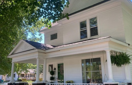 Spirit Lake House | 1910 Historic Hill Avenue Home