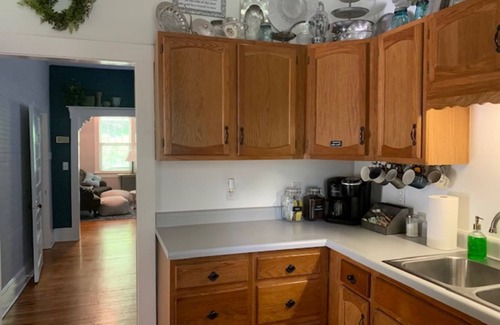 Saluda House | 1920's and 2020's.the best of both!