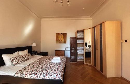 Nove Mesto Apartment | 1920s Charm apartment by Jerusalem Synagogue in Old Town Center