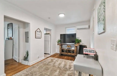 Tampa Heights Apartment | 1920s Cottage Downtown, Ybor with Hot Tub!