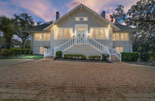 Historic District House | 1920s Luxury Estate | Spa + Gym | Game Room | Pool