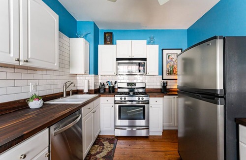 Historic Montford House | 1923 Bungalow Located in the Heart of Asheville's Historic Montford Neighborhood