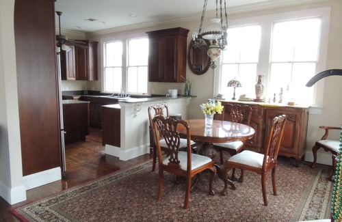 Algiers Point House | 1929 Beautifully Renovated Home 4 Blocks From Ferry to French Quarter