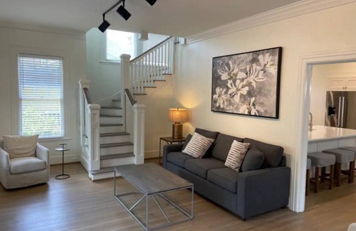 Five Points South House | 193 m² House ∙ 2 bedrooms ∙ 9 guests