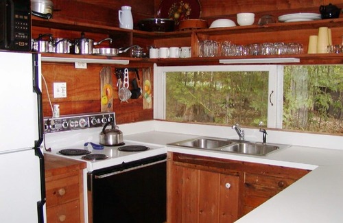 Glen Arbor Cottage | 1938 Lakeside Cottage - Big Glen Lake Waterfront, Historic 30's Modern Cabin