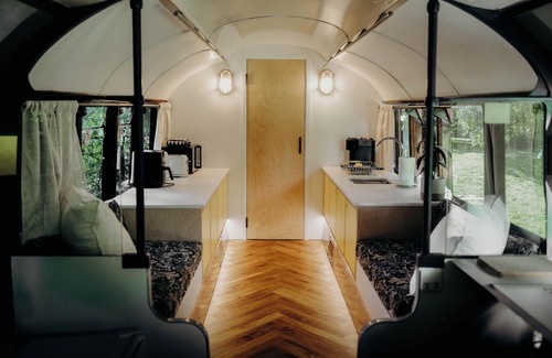 Thorpe Morieux House | 1938 London Tube Carriage with hot tub in adult's only retreat