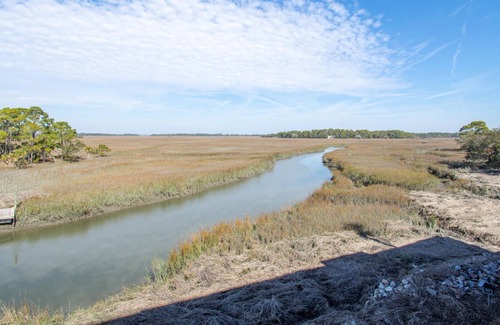 Saint Helena Island Condo | 194 Beach Club Villa Beautiful Condo w/ Views of Marsh, Creek & Canal