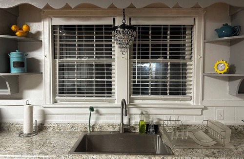 Central Newport News House | 1940’s Charming Colonial Home close to James River