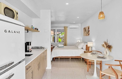 Parkside House | 1941 #5 · Delightful Apartment downtown !