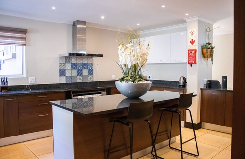 Greater Johannesburg Metropolitan Area House | 1945 On Kloof Guesthouse