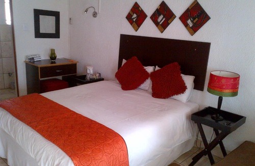 Newcastle Bed & Breakfast | 196 on Victoria B&B