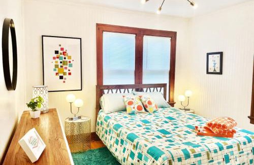Cedar Rapids House | 1960s Gem-Close to Downtown And In a Quiet Area
