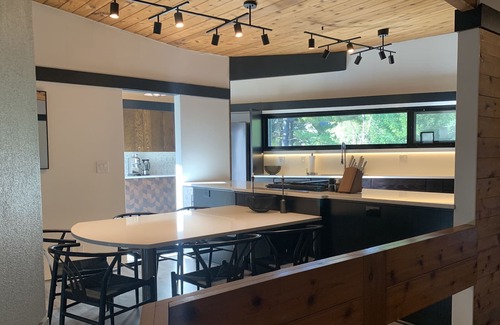 Lincoln House | 1968 U of I Architecture Professor Hm - Dwell Design Close to Kinnick & U of I