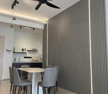 Kampung Lubok Peringgi Apartment | 198 Guesthouse D'Aman Residence