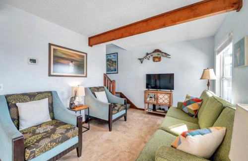 Indian Shores House | 19802 Gulf Blvd Unit B