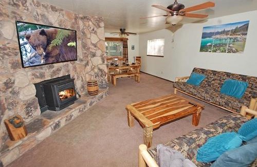 Tahoe Paradise House | 1987 Cherokee St, home