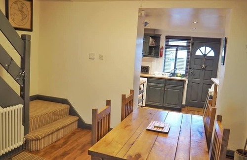Barnoldswick House | 19th century cosy cottage