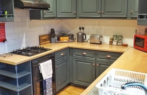 Barnoldswick House | 19th century cosy cottage