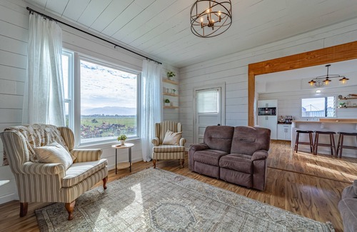 Ferndale House | 19th-century homestead on an organic dairy farm with gorgeous gardens & views