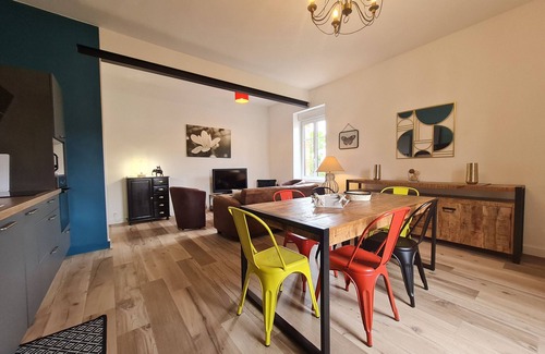 La Garnache Cottage | 19th Century House with Heated Pool, Spa, and Close to Beaches