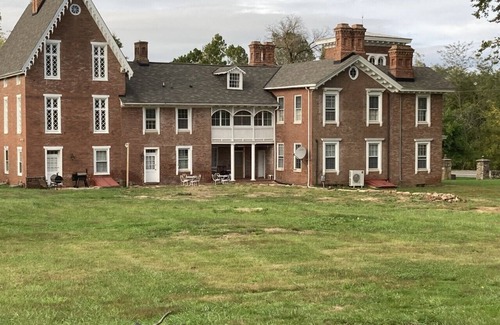 Uniontown House | 19th Century Mansion/Farm House