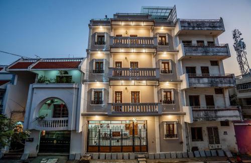 White Town Villa | 19VillaMira