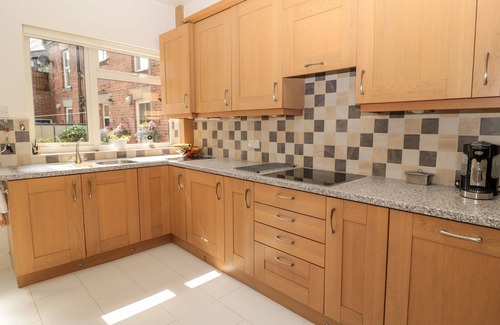 Morpeth Cottage | 1A CHANTRY PLACE, family friendly, with a garden in Morpeth