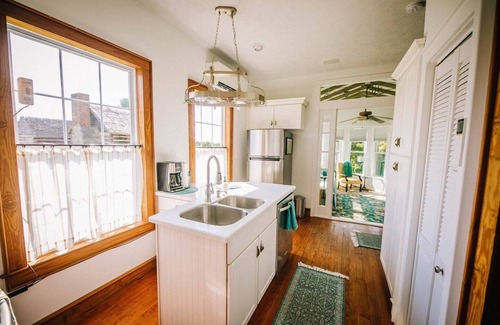 Newbern Cabin | 1B/S2 Cottage/Dublin/Ideal for Nurses/Contractors