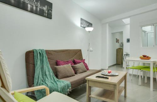 Vecindario Apartment | 1b Srv